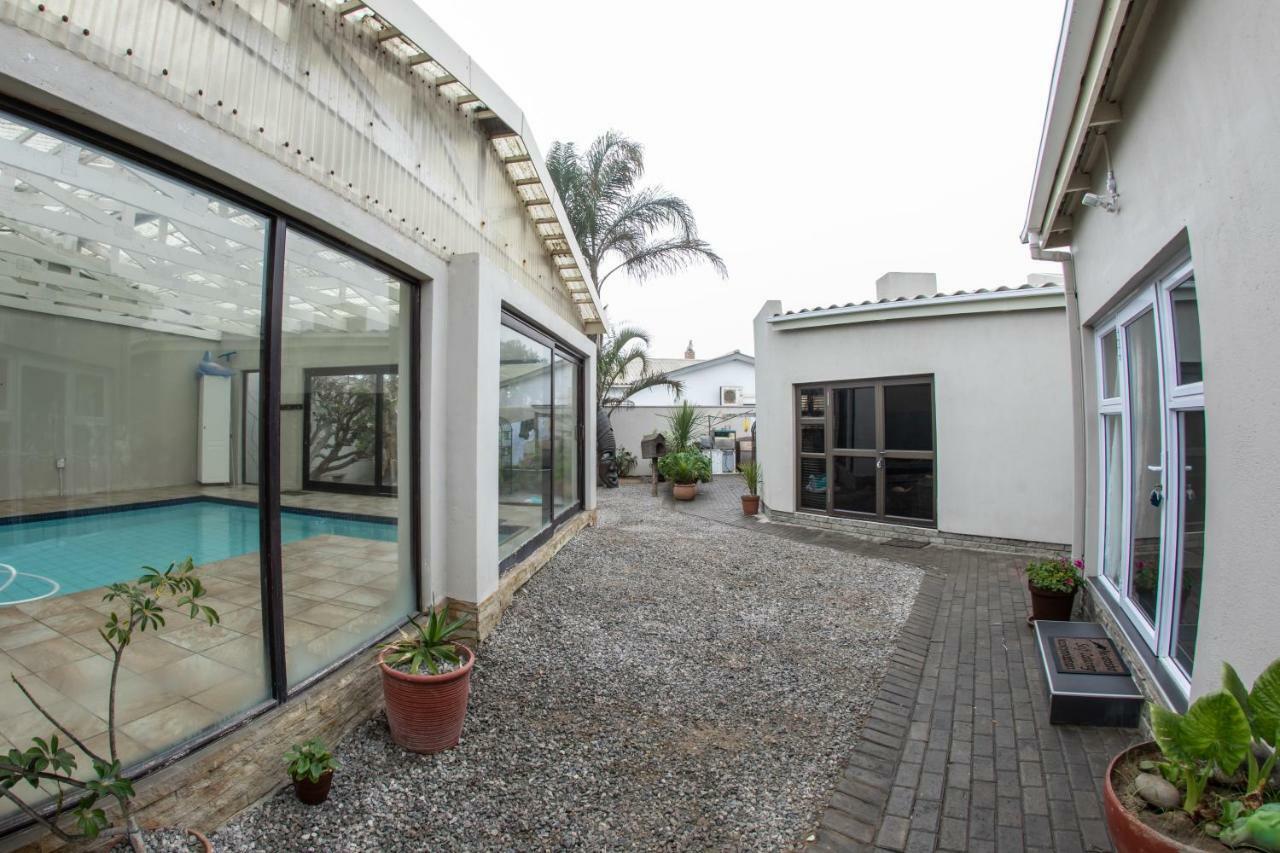 Meransha Self Catering Cc Walvis Bay Eksteriør billede
