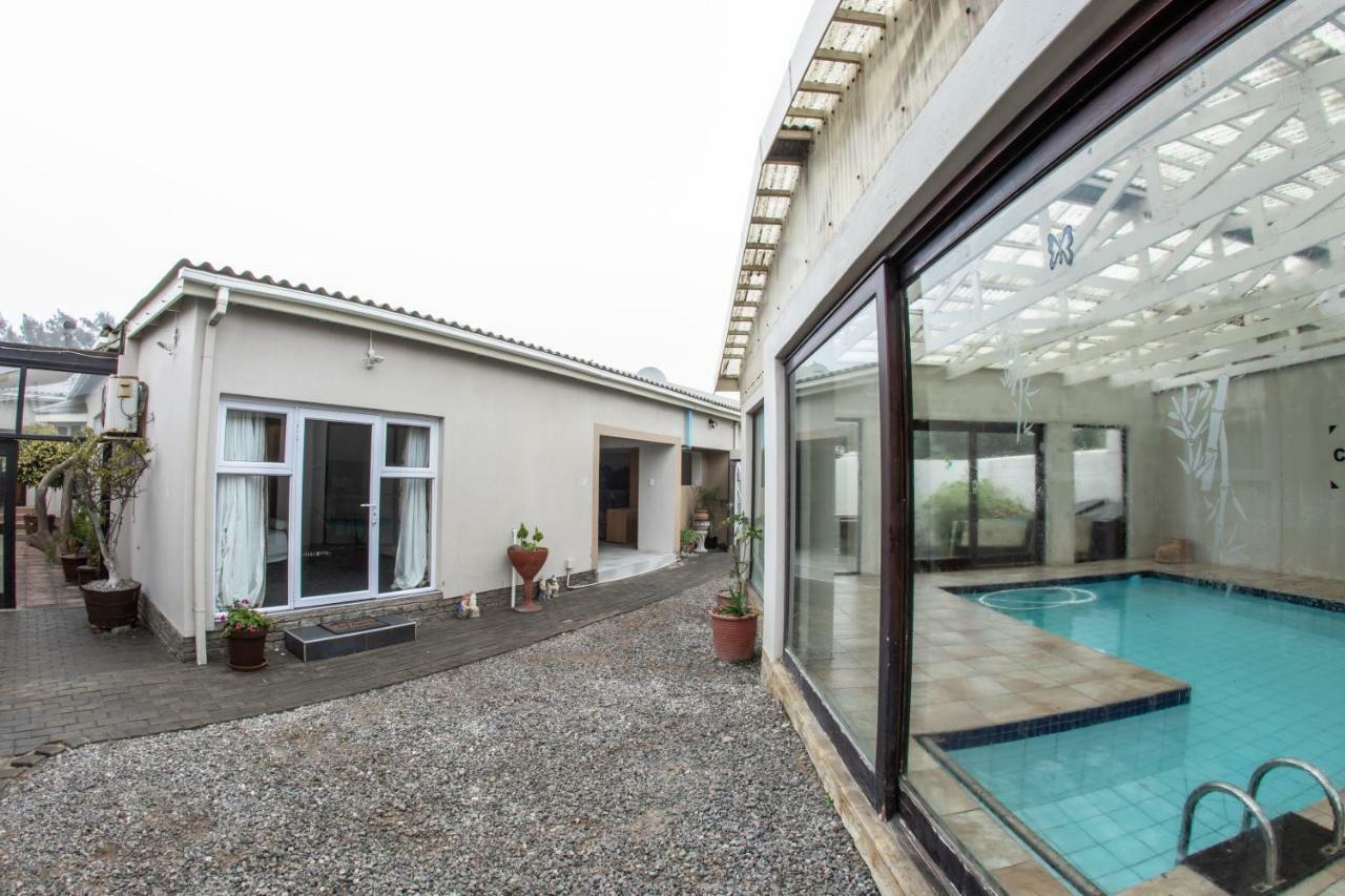 Meransha Self Catering Cc Walvis Bay Eksteriør billede